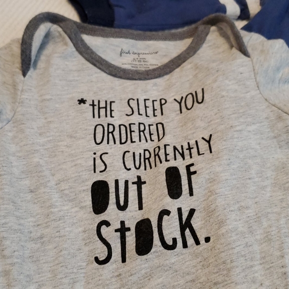 Set of 3 Onesies All 6-9 Months - Picture 2 of 4